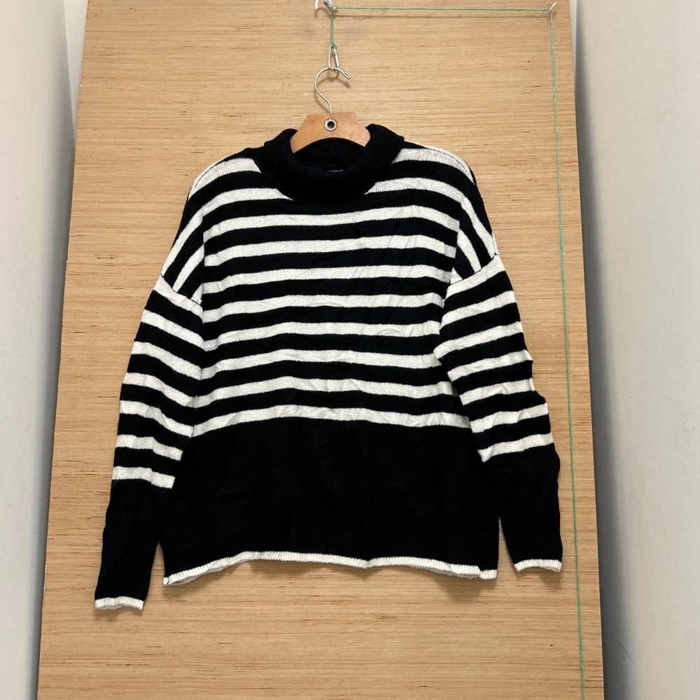 CeCe Womens Black White Striped Mock Neck Long Sleeve Knit Sweater Small 7554